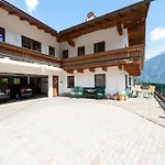 Comfortable In With Garden Apartment Mayrhofen