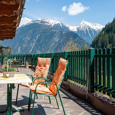 Διαμέρισμα Comfortable In With Garden Mayrhofen