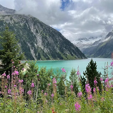 Comfortable In With Garden Mayrhofen