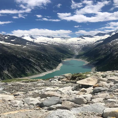 Comfortable In With Garden Apartament Mayrhofen