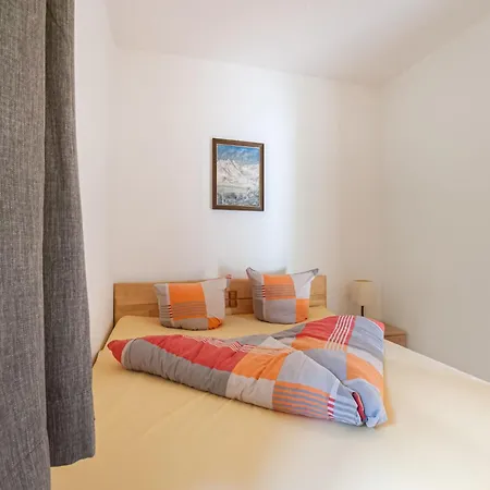Apartament Comfortable In With Garden Mayrhofen