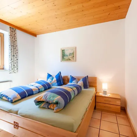 Apartament Comfortable In With Garden Mayrhofen