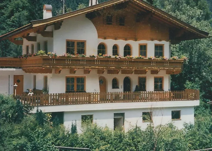 Appartement Comfortable In With Garden