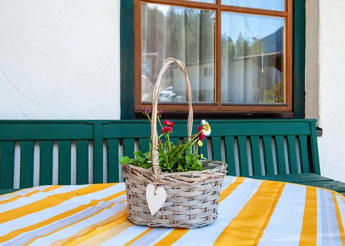 Appartement Comfortable In With Garden