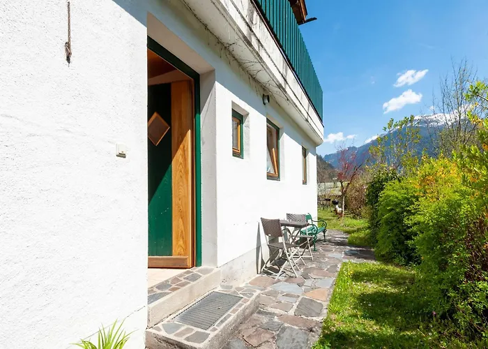 Comfortable In With Garden Appartement