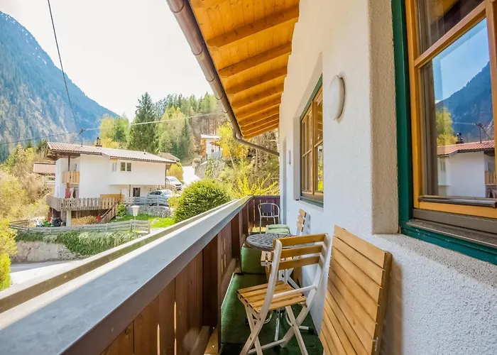 Appartement Comfortable In With Garden