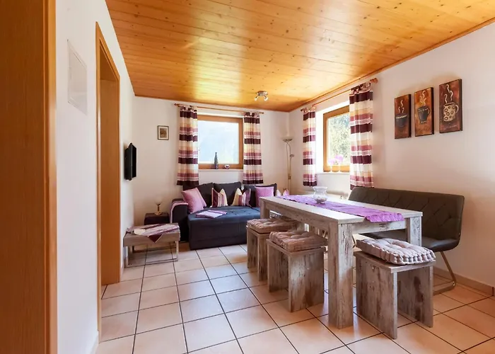 Appartement Comfortable In With Garden