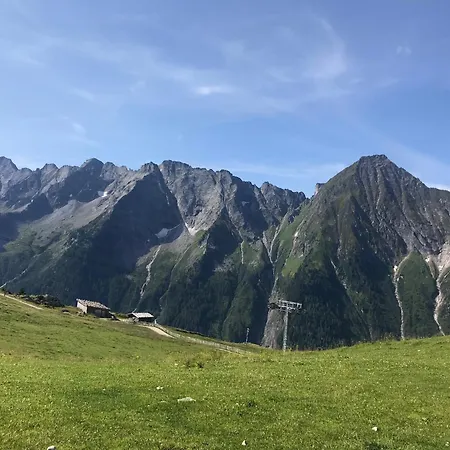 Comfortable In With Garden Apartment Mayrhofen