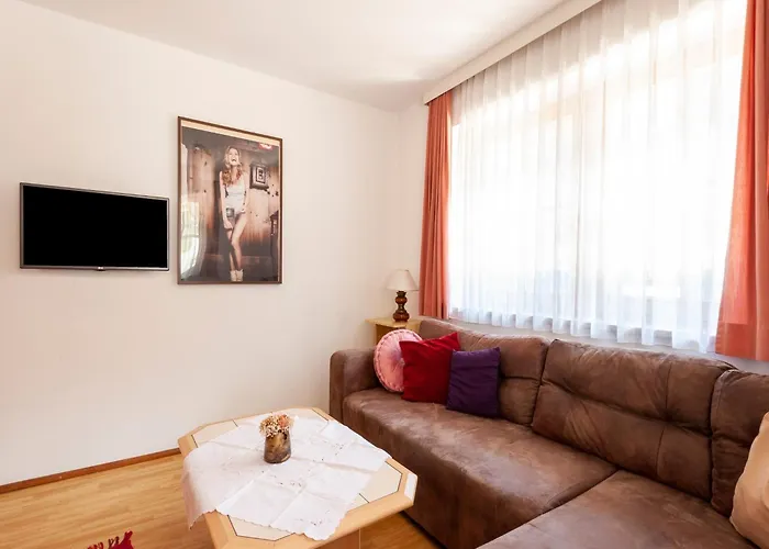 Apartment Comfortable In With Garden